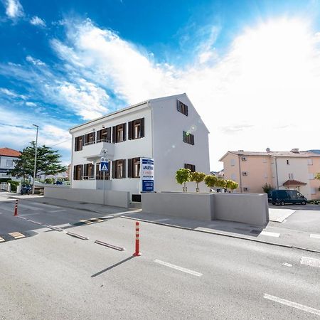 Apartments Crnekovic III บัชกา ภายนอก รูปภาพ