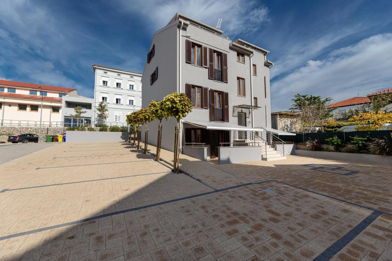 Apartments Crnekovic III บัชกา ภายนอก รูปภาพ