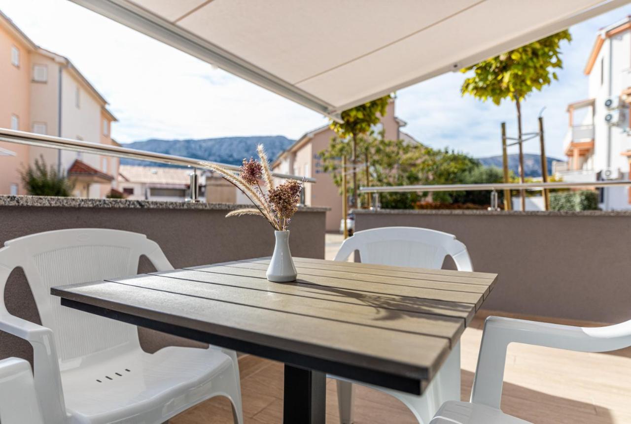Apartments Crnekovic III บัชกา ภายนอก รูปภาพ