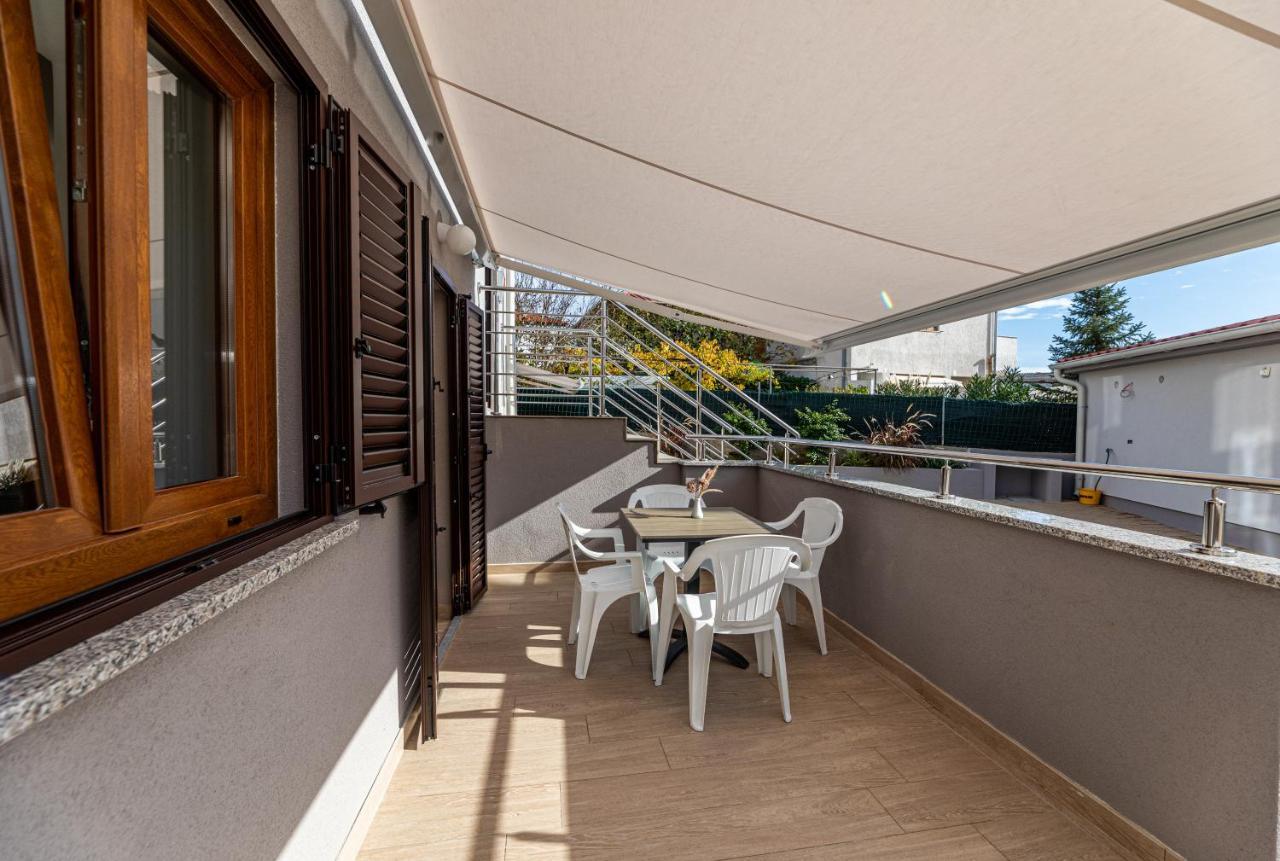 Apartments Crnekovic III บัชกา ภายนอก รูปภาพ