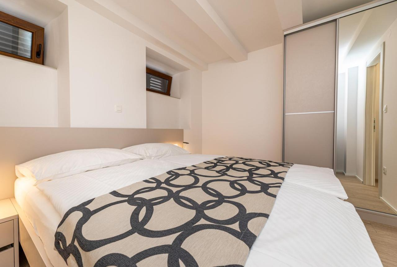 Apartments Crnekovic III บัชกา ภายนอก รูปภาพ