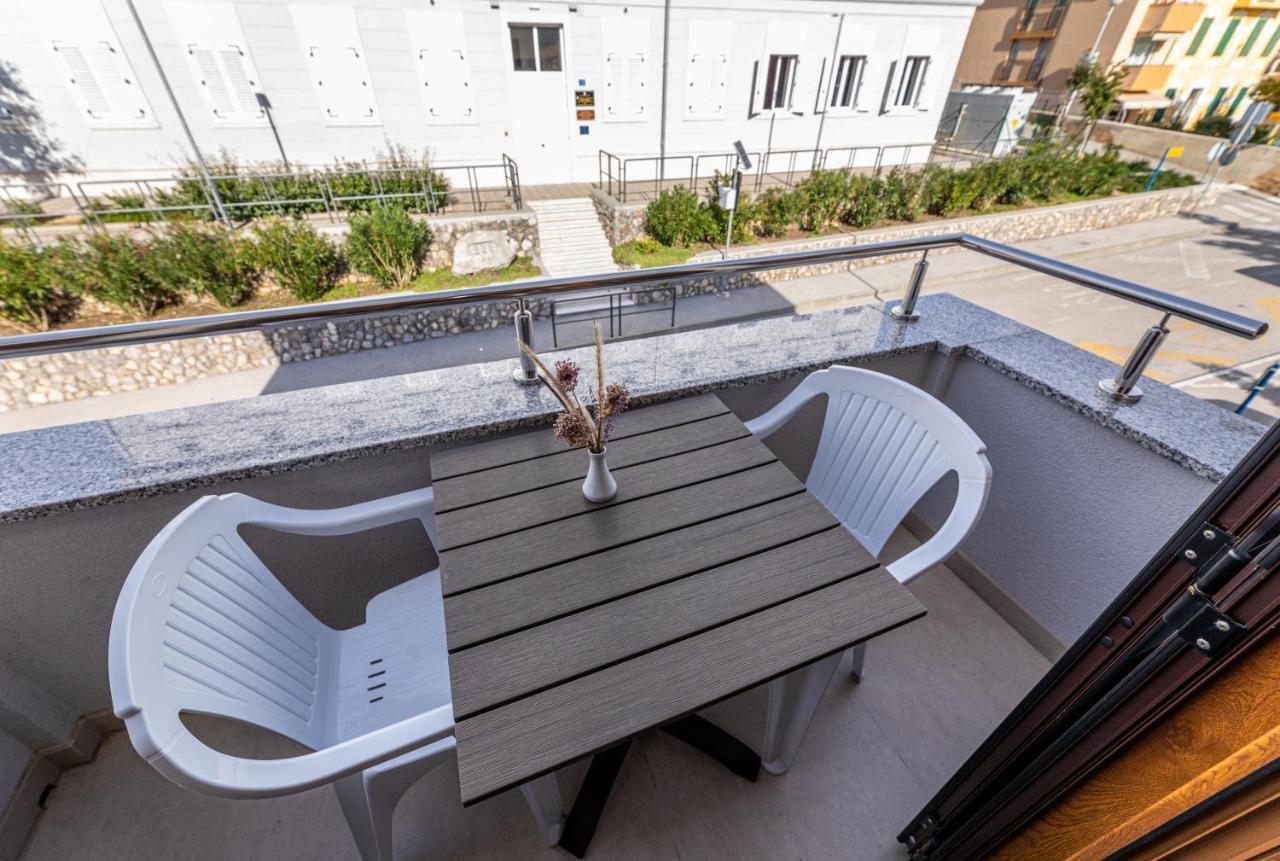 Apartments Crnekovic III บัชกา ภายนอก รูปภาพ