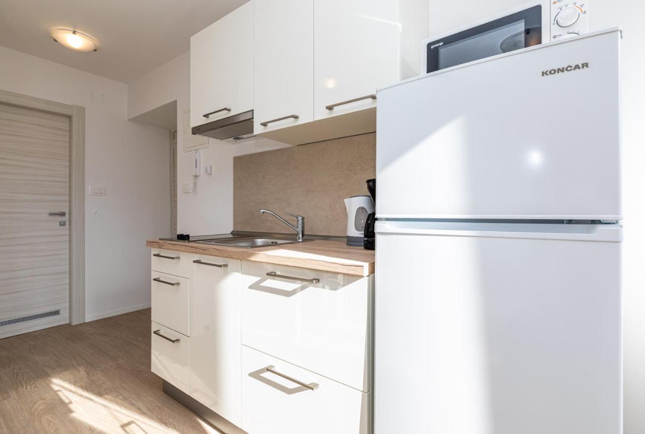 Apartments Crnekovic III บัชกา ภายนอก รูปภาพ