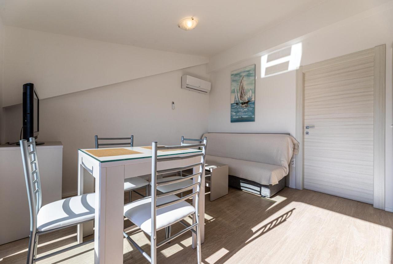 Apartments Crnekovic III บัชกา ภายนอก รูปภาพ
