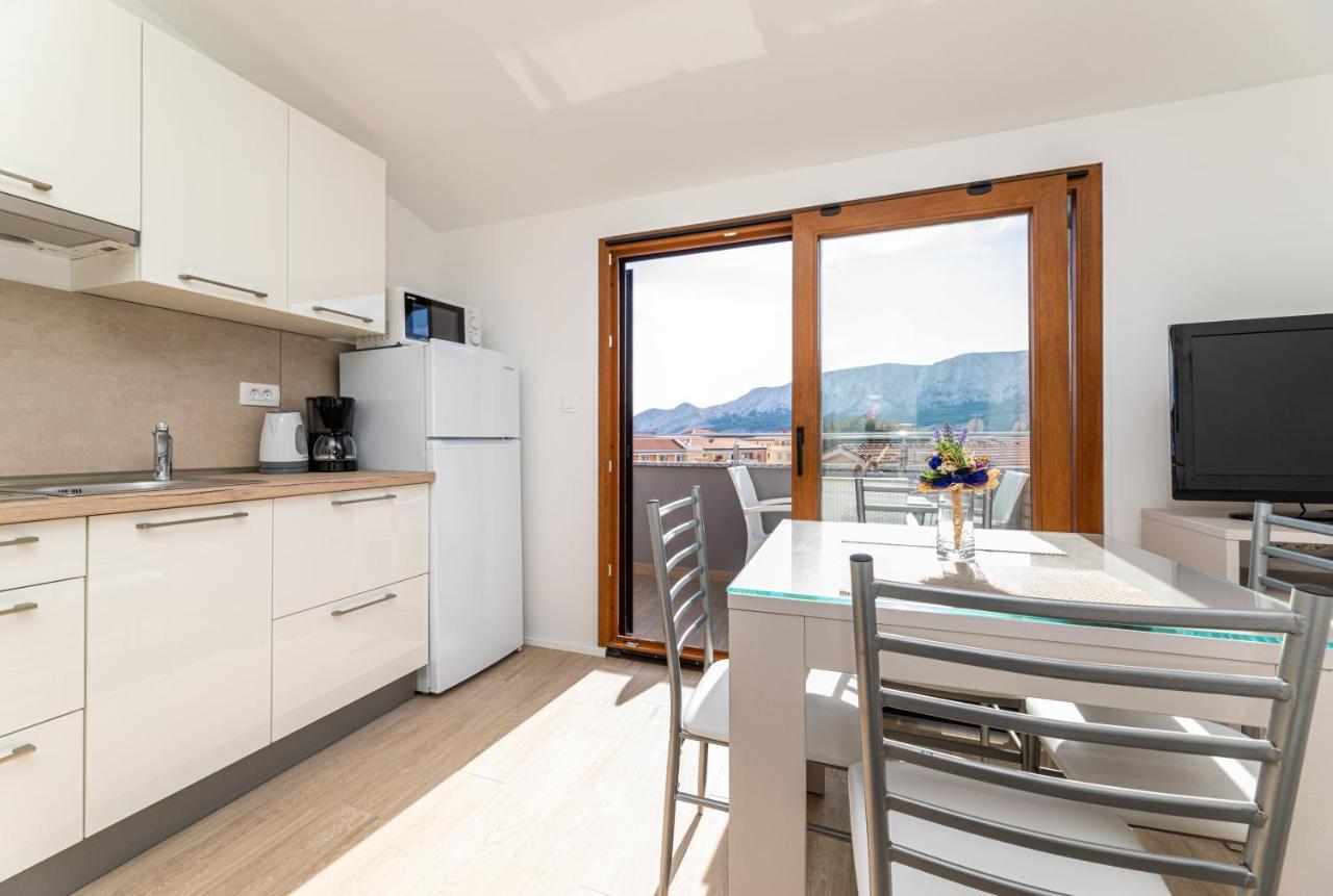 Apartments Crnekovic III บัชกา ภายนอก รูปภาพ